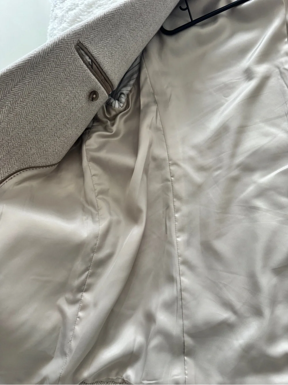 Banana Republic Light Beige Tailored Wool-Blend Blazer